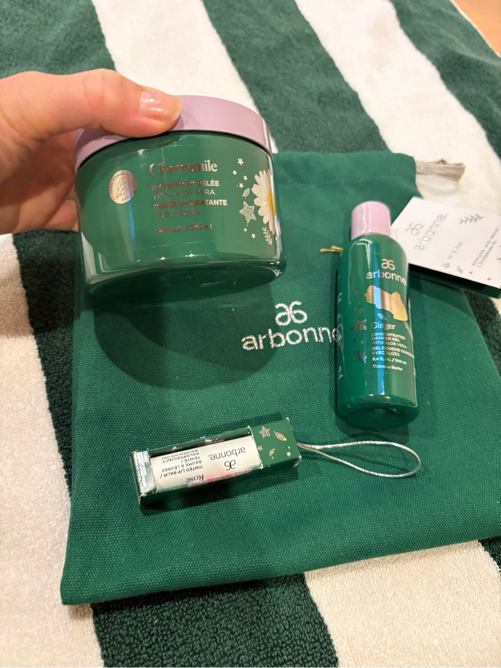 Arbonne Chamomile Moisturizing Set - Green with Pink Accents